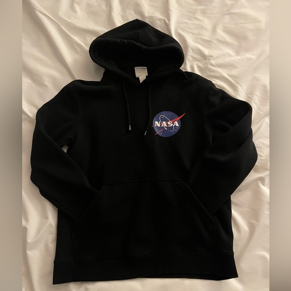 Black H&M NASA hoodie - Picture 3 of 5